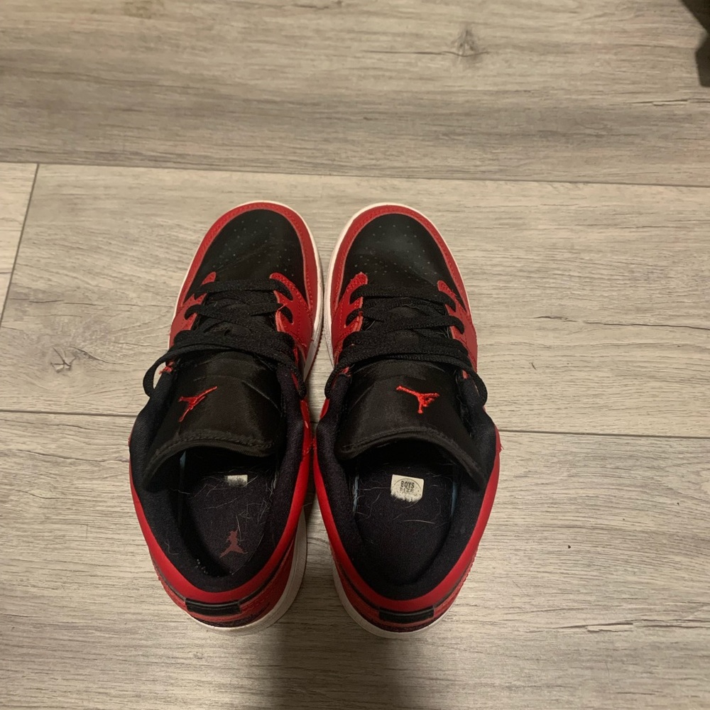 Jordan 1s low
